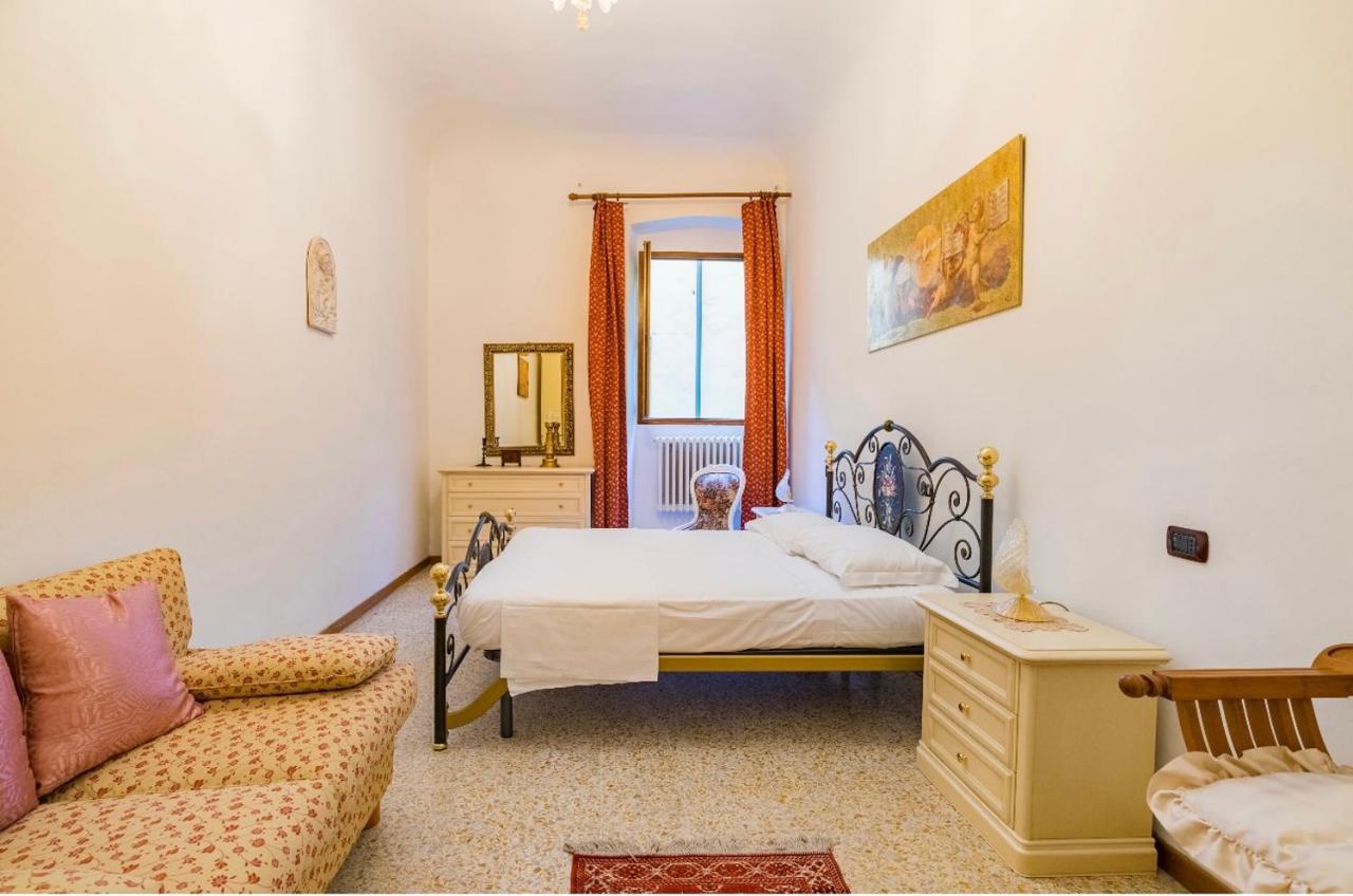 Central And Spacious Lejlighed Firenze Eksteriør billede